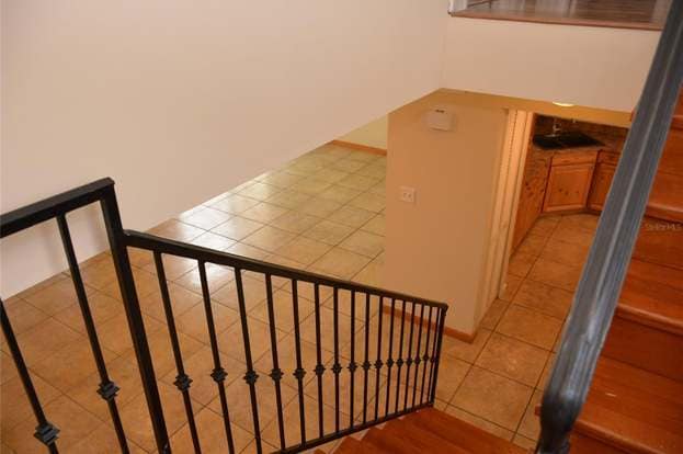 Building Photo - 493 Meadowood Blvd
