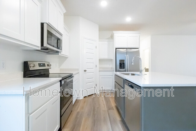 Building Photo - 2389 Lightfoot Ln
