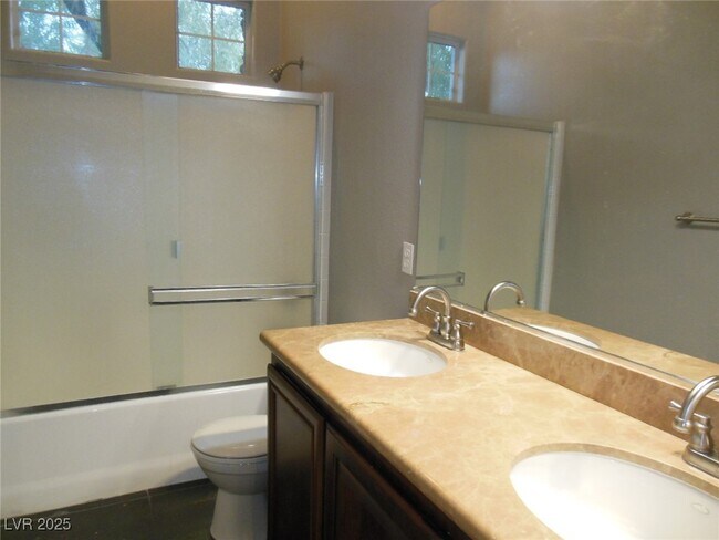 Building Photo - 10390 Blue Ginger Dr