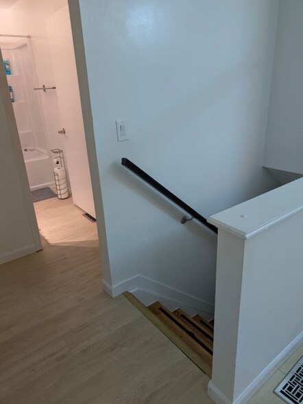 Building Photo - 5900 Deer Run Dr