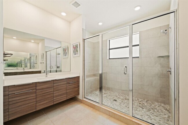 Building Photo - 16060 NW 89th Ct