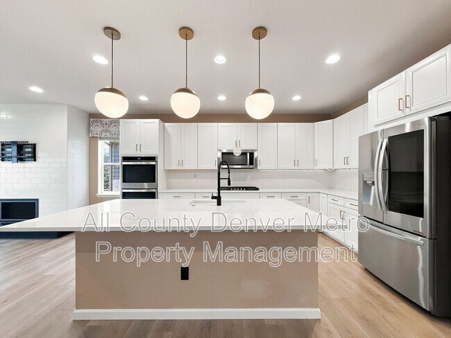 Building Photo - 9395 Antero St
