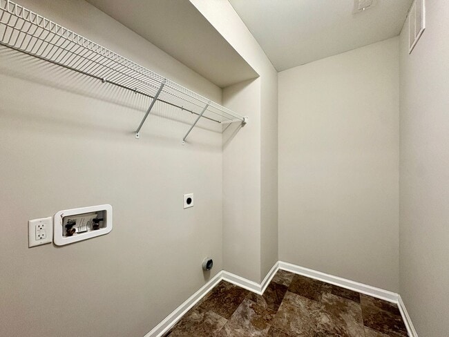 Building Photo - One Story 3 Bedroom 2 Bath Brand New