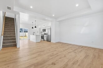 Building Photo - New Renovation - Sharpsburg