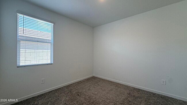 Building Photo - 37406 W San Clemente St