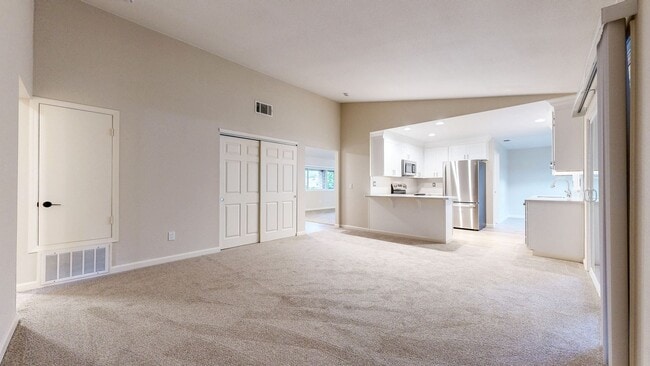 Building Photo - Meticulously Maintained Four Bedroom Singl...