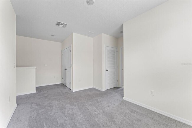 Building Photo - 11082 Crescent Deer Dr