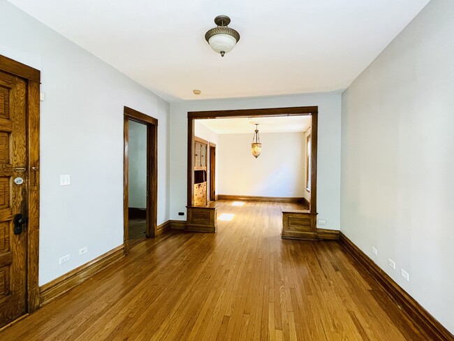 Living Room, newly refinished hardwood floors everywhere - 4259 N Lawndale Ave