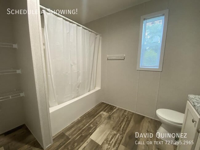 Building Photo - 209 Monterey Dr