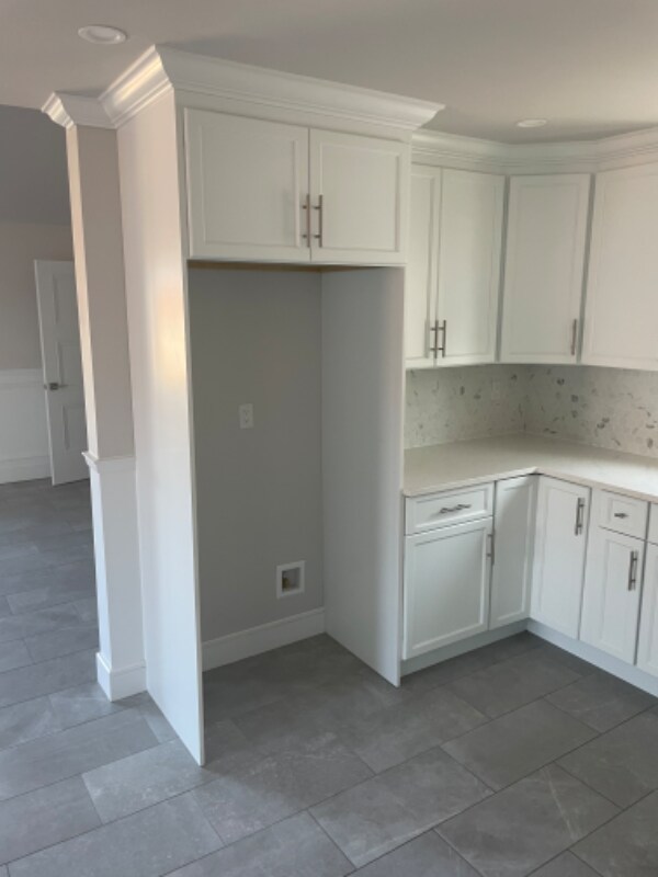 Building Photo - 16 Bartlett Ave