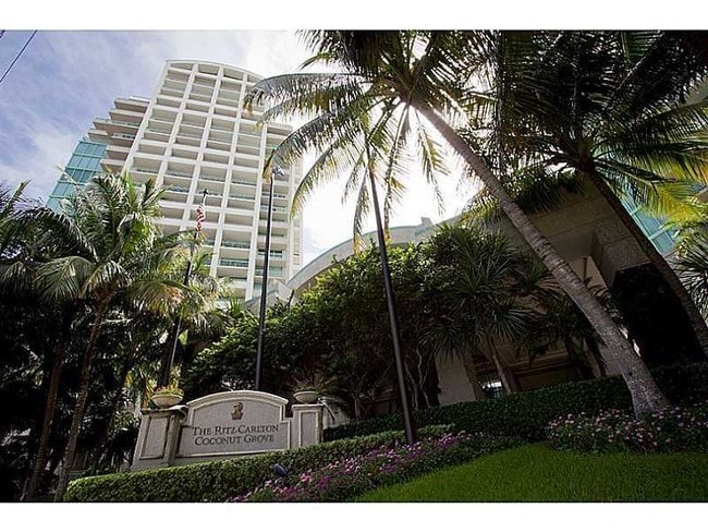 Primary Photo - 3400 SW 27th Ave
