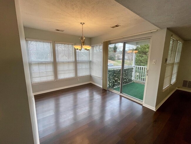 Building Photo - 9397 London Tower Ct