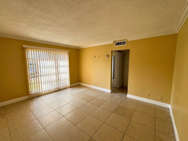 Building Photo - 4415 Treehouse Ln