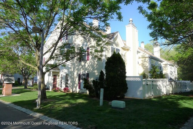 Building Photo - 5 Oxford Rd