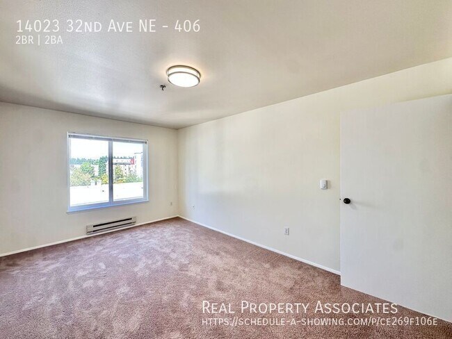 Building Photo - 14023 32nd Ave NE