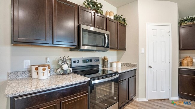 Building Photo - 2518 Clarkson Dr