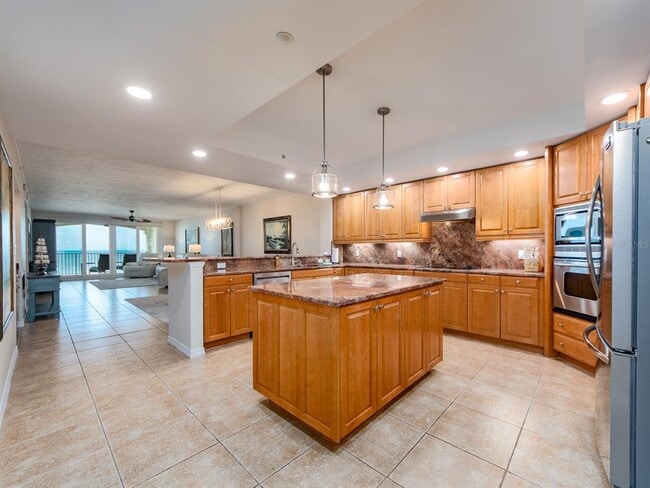 Building Photo - 1370 Gulf Blvd