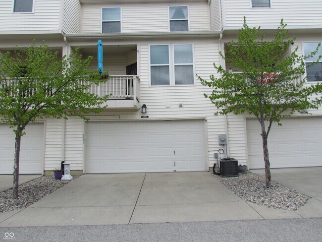 Building Photo - 13888 Willesden Cir