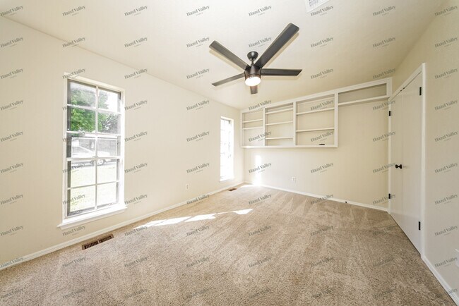 Building Photo - 12017 Surrey Ln