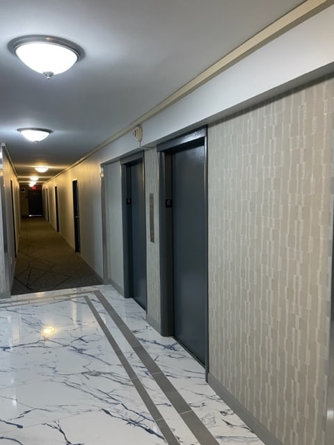 Building Photo - 922 24th St NW