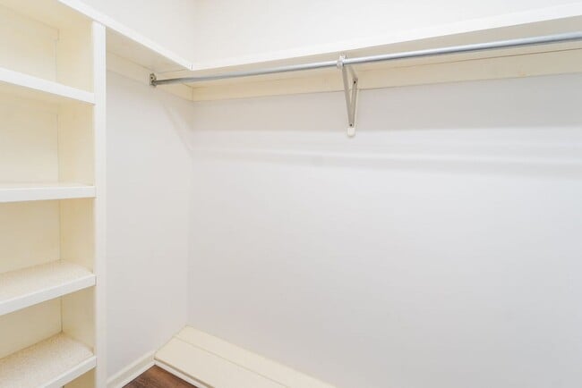 Building Photo - Charming 3 bedroom, 2 bath home that has been updated and is ready to be called home! This home h...