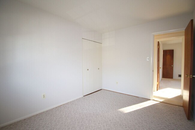 Building Photo - 3BR/2B Home