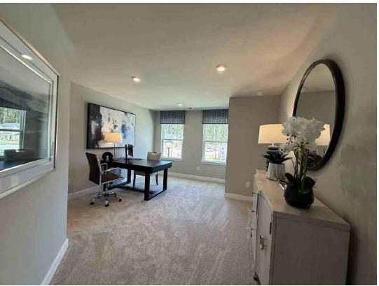 Building Photo - 28 Crown St