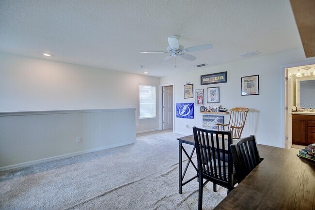 Building Photo - 5164 Chickadee St