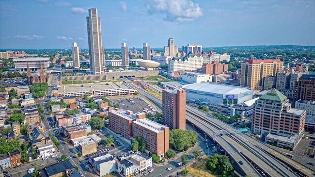 Building Photo - 90 Madison Ave