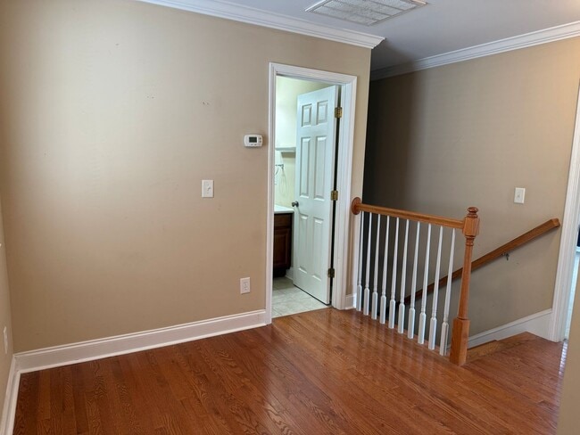 Building Photo - Beautiful Condo located in North Johnson City!