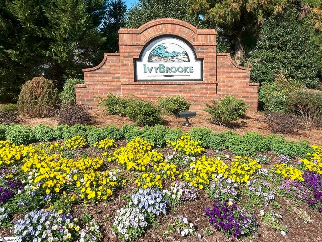Building Photo - 100 Wyndham Ct