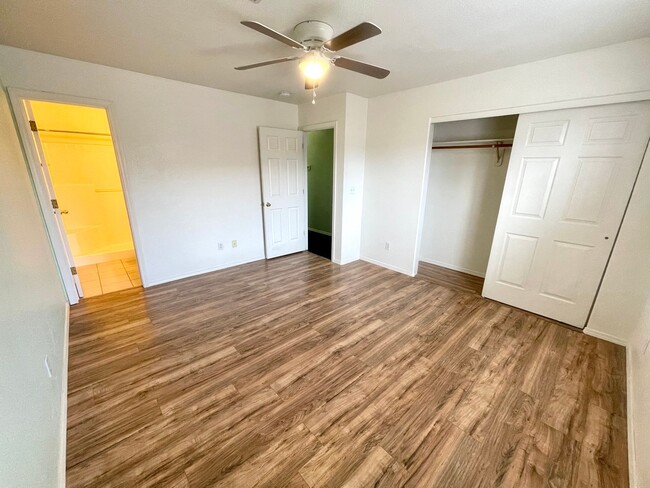 Building Photo - Cute 3 Bedroom Home Near Splash Pad and Hu...