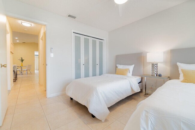 Building Photo - 13335 Bedford Mews Ct