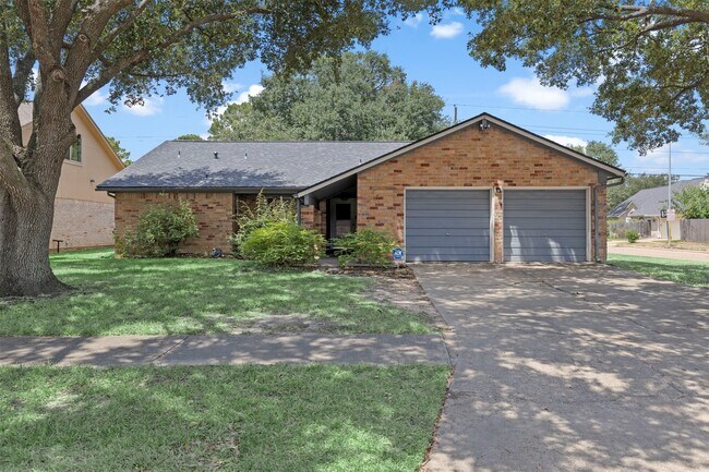 Primary Photo - 202 Coppersmith Dr