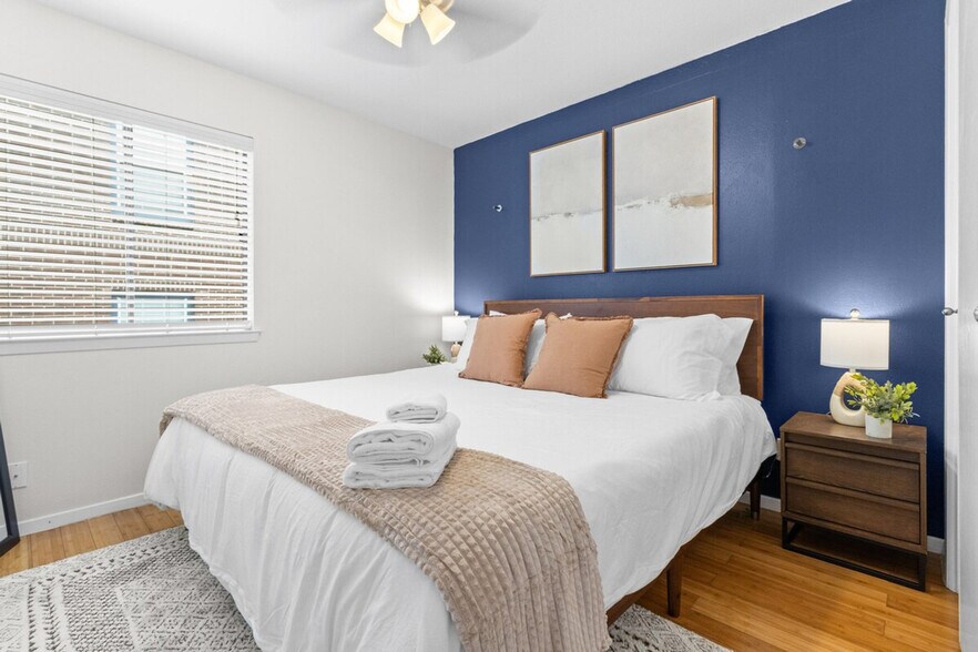 Building Photo - 800 S 1st St