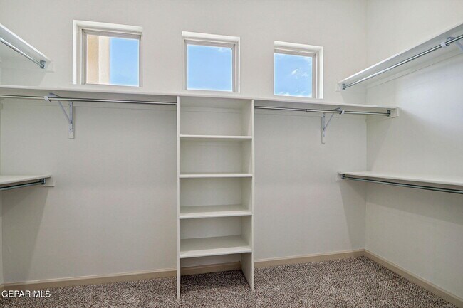 Building Photo - 14740 John McNeely Ave