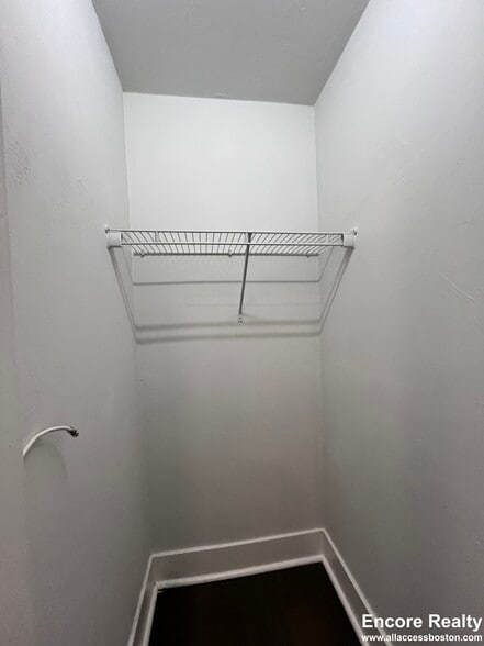 Building Photo - 110 Park St