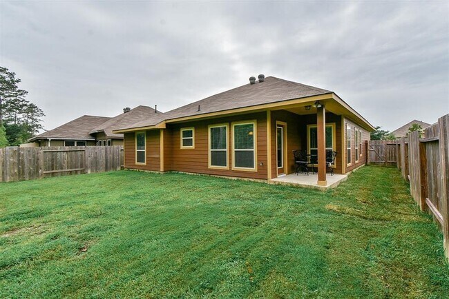 Building Photo - 1957 Briar Grove Dr