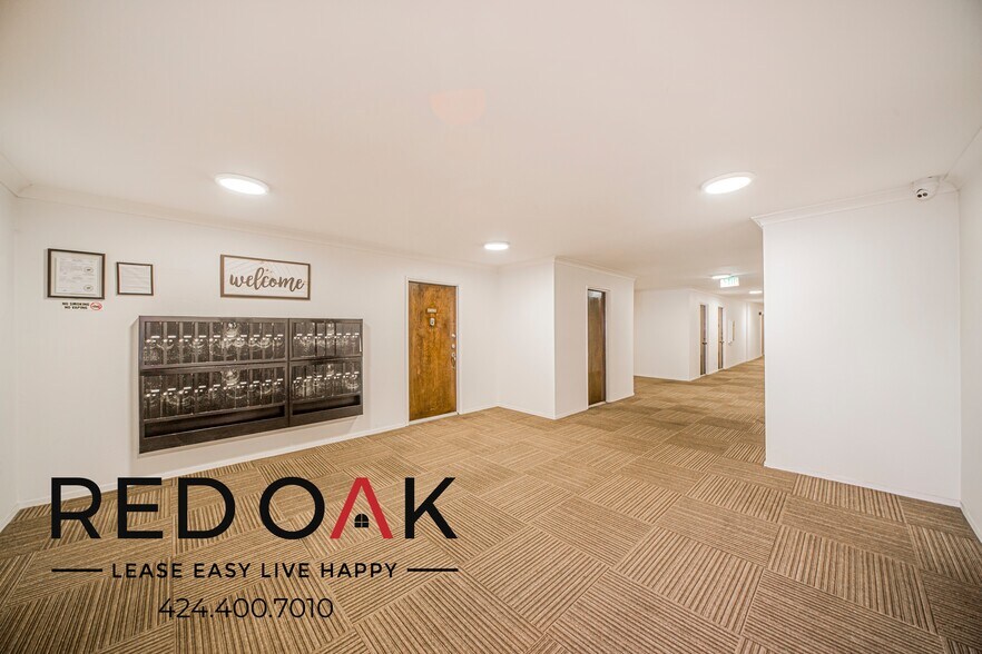 Building Photo - 215 S Madison Ave