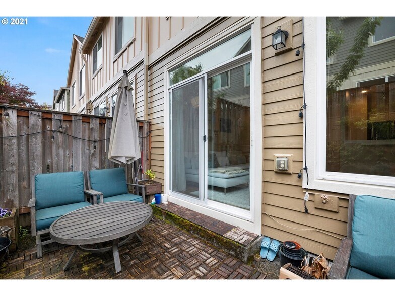 Building Photo - 17293 SW Berkeley Ln