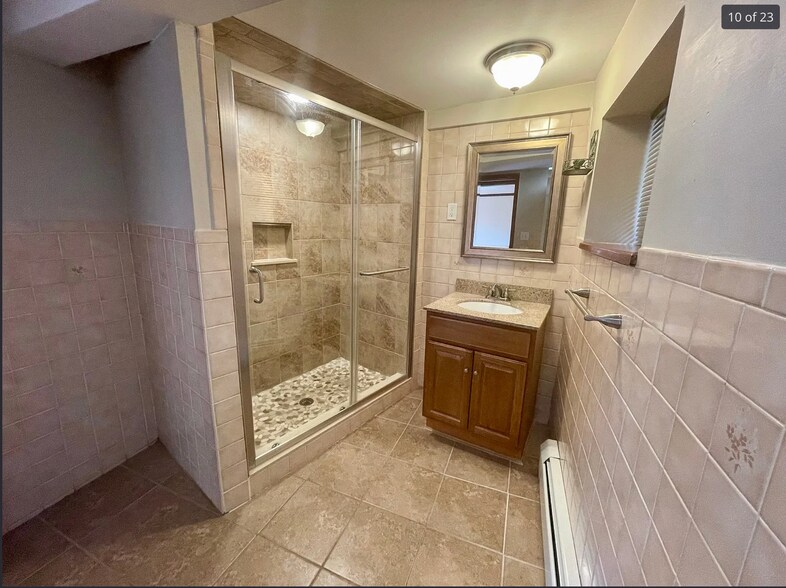 Building Photo - 4 Shawsheen Rd