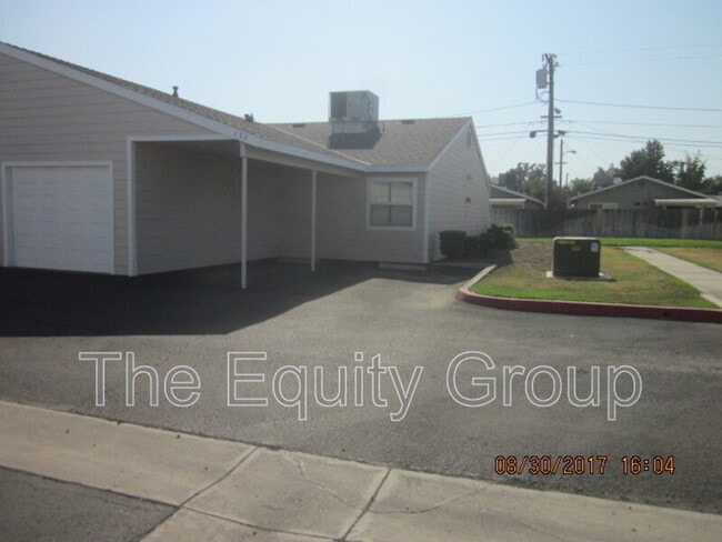 Building Photo - 437 N Park St