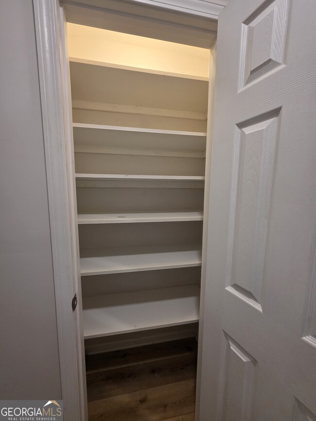 Building Photo - 76 Cobblestone Creek