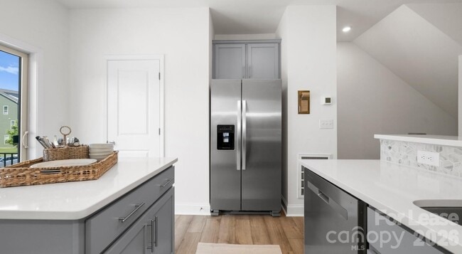 Building Photo - 2635 W Trade St