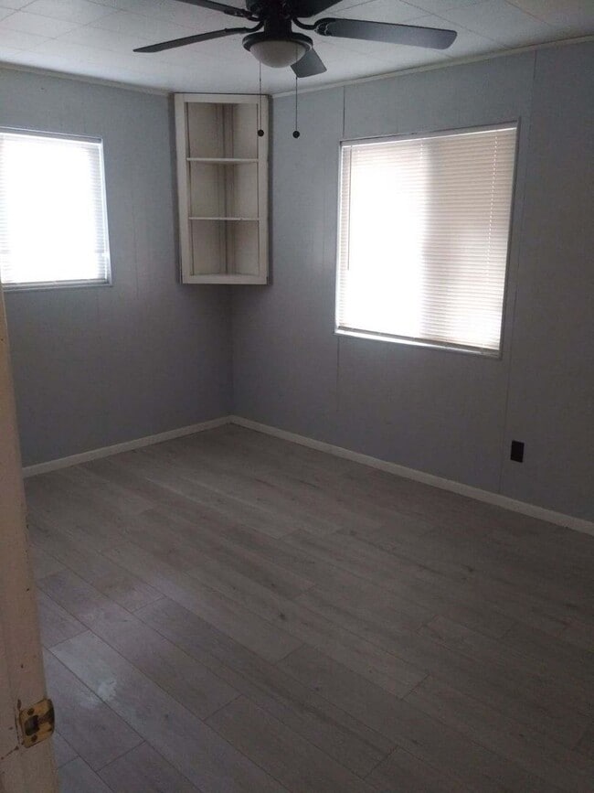 Building Photo - COMING SOON! Turn' Key 3-Bed Mountainaire ...