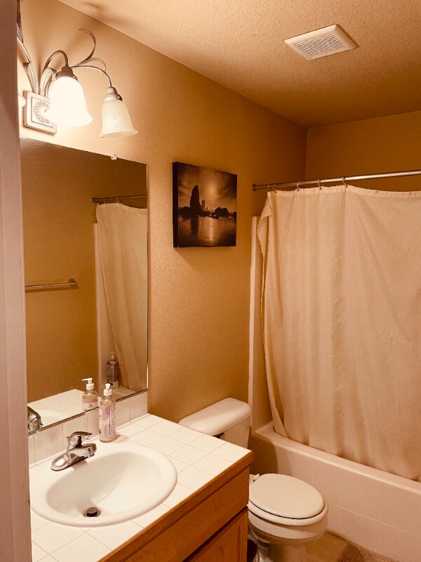 Building Photo - 16224 NW Fescue Ct
