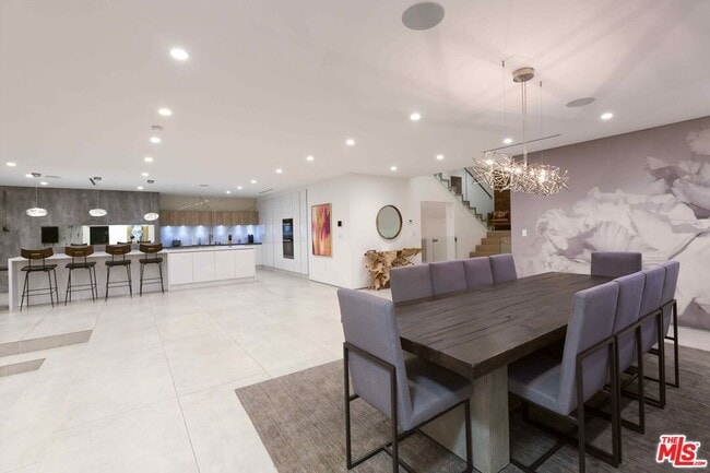 Building Photo - 2399 Mt Olympus Dr