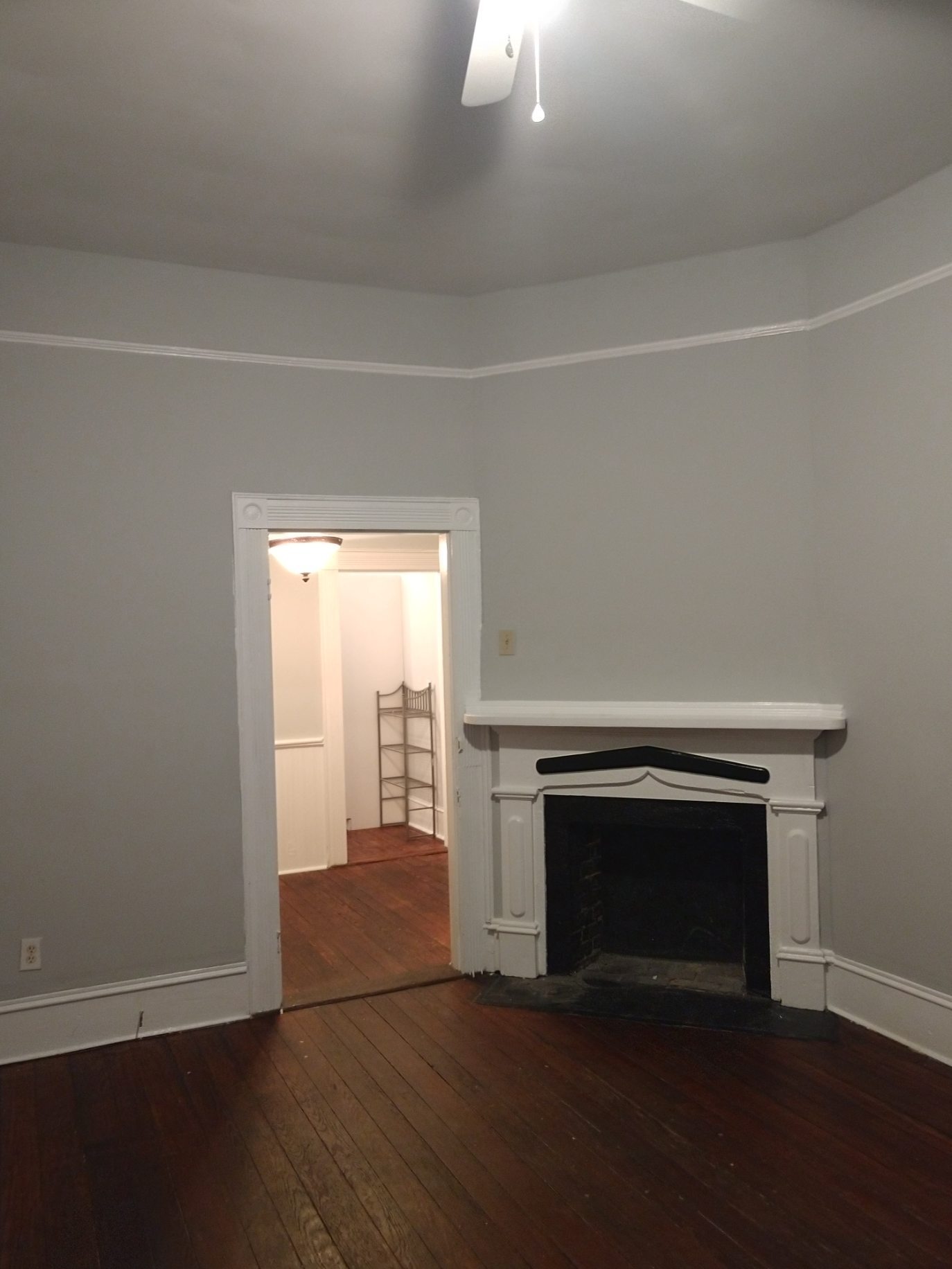 Building Photo - 215 N 5th Ave