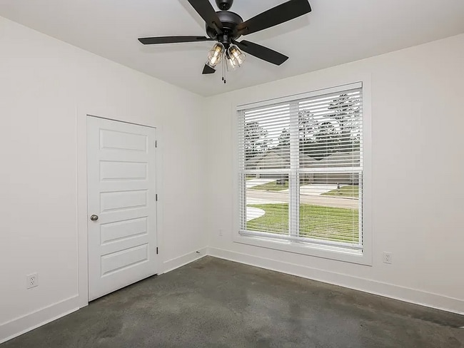 Building Photo - 1633 Shelby Mae Cir
