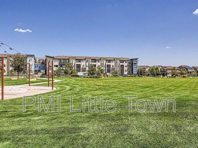 Building Photo - 460 E Fremont Pl